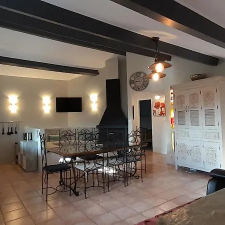 De La Chadeniere Holiday home Villeneuve-de-Berg